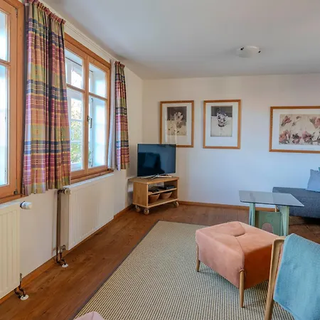 - 2ez 1dz - 2 Bäder - Ruhig Gelegen - Garten, Küche, Wlan, Parken, Self-check-in, Ventilator- Nahe Schwerin Unesco Apartment