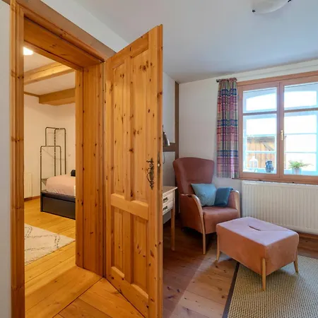 Apartment - 2ez 1dz - 2 Bäder - Ruhig Gelegen - Garten, Küche, Wlan, Parken, Self-check-in, Ventilator- Nahe Schwerin Unesco *