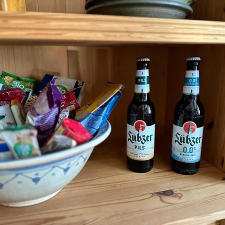 - 2ez 1dz - 2 Bäder - Ruhig Gelegen - Garten, Küche, Wlan, Parken, Self-check-in, Ventilator- Nahe Schwerin Unesco Apartment